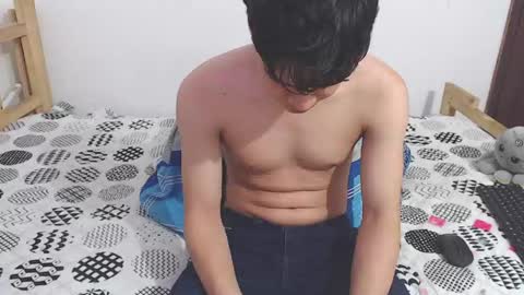 Snapshot of francesco_spank chatting on May 28, 2026, 12:08 am FRANCESCO online show from May 28, 2026, 12:08 am