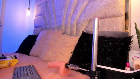 francheska121 online show from October 3, 2025, 9:01 pm