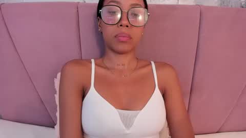 Laura online show from July 14, 2026, 10:26 pm