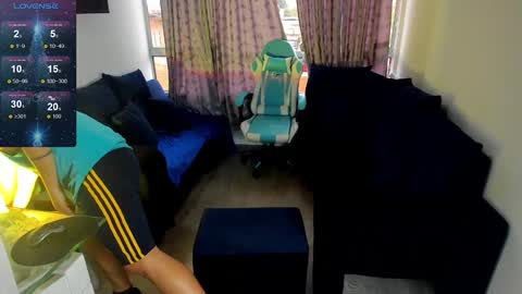 Snapshot of franco_rizzo01 chatting on December 12, 2024, 9:58 pm frank online show from December 12, 2024, 9:58 pm