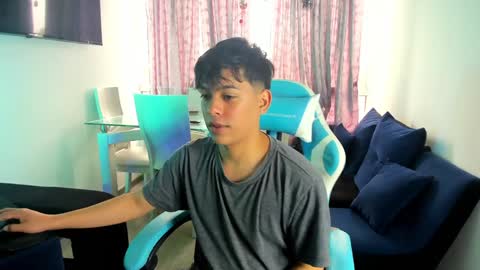 Snapshot of franco_rizzo01 chatting on February 3, 2025, 8:46 pm frank online show from February 3, 2025, 8:46 pm