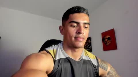 Snapshot of franco_ruiz_ chatting on April 13, 2026, 3:23 am franco online show from April 13, 2026, 3:23 am