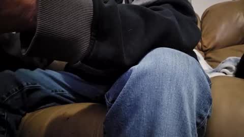 frank638822 online show from November 9, 2025, 3:16 am