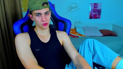 Frank online show from September 28, 2025, 4:40 am