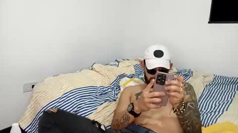 Snapshot of frankdanielsmolano chatting on June 16, 2026, 7:22 am frankdanielsmolano online show from June 16, 2026, 7:22 am