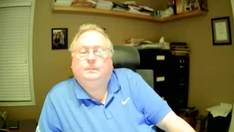 Snapshot of frankie6207 chatting on November 1, 2025, 6:26 am frankie6207 online show from November 1, 2025, 6:26 am