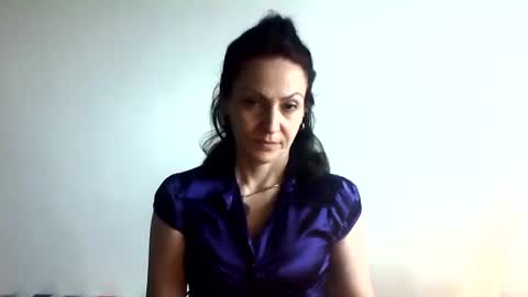 frankieteasing online show from June 19, 2026, 2:54 pm