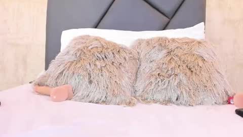 Snapshot of fransheska_mon chatting on March 1, 2025, 6:00 pm Fransheska online show from March 1, 2025, 6:00 pm
