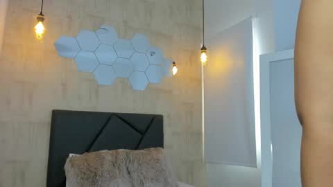 Snapshot of fransheska_mon chatting on March 2, 2025, 5:04 pm Fransheska online show from March 2, 2025, 5:04 pm
