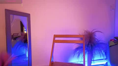 Fransheska online show from March 23, 2026, 11:58 am