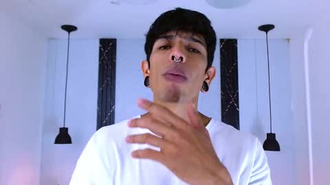 Snapshot of franvill_trato chatting on March 6, 2026, 7:21 pm Franvill trato online show from March 6, 2026, 7:21 pm