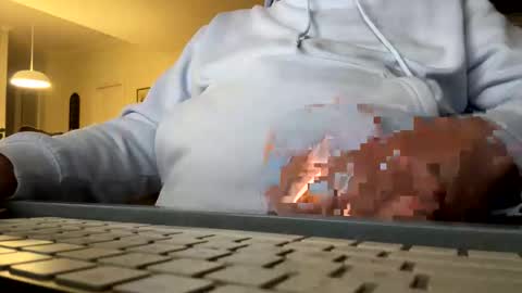 franzmontyhe online show from October 7, 2025, 2:36 pm