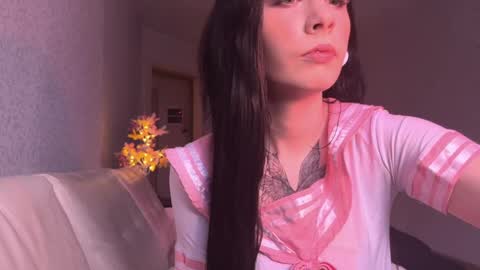 Snapshot of frau_basted chatting on January 7, 2025, 12:31 pm mistress Bastet and  mintcola online show from January 7, 2025, 12:31 pm