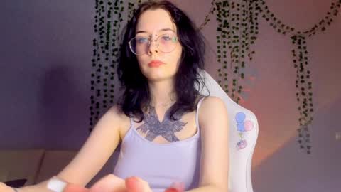 Snapshot of frau_basted chatting on March 10, 2025, 9:51 pm mistress Bastet and  mintcola online show from March 10, 2025, 9:51 pm
