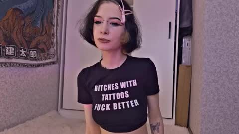Snapshot of frau_basted chatting on October 21, 2025, 6:14 am mistress Bastet and  mintcola online show from October 21, 2025, 6:14 am