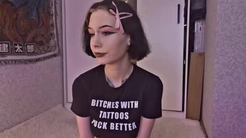 Snapshot of frau_basted chatting on October 21, 2025, 9:15 pm mistress Bastet and  mintcola online show from October 21, 2025, 9:15 pm