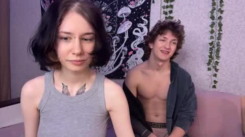 mistress Bastet and  mintcola online show from December 19, 2025, 10:55 am