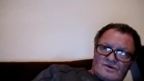 Snapshot of frauenfeind1 chatting on December 15, 2025, 12:53 pm Wolfi online show from December 15, 2025, 12:53 pm