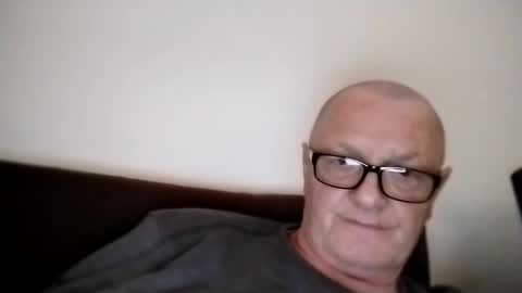Snapshot of frauenfeind1 chatting on January 19, 2026, 9:57 am Wolfi online show from January 19, 2026, 9:57 am