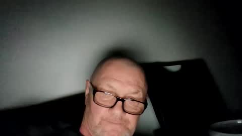 Snapshot of frauenfeind1 chatting on February 4, 2026, 7:14 am Wolfi online show from February 4, 2026, 7:14 am