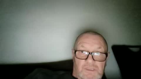 Snapshot of frauenfeind1 chatting on February 6, 2026, 8:29 am Wolfi online show from February 6, 2026, 8:29 am