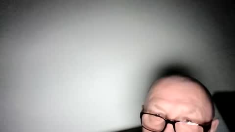 Snapshot of frauenfeind1 chatting on February 15, 2026, 3:53 pm Wolfi online show from February 15, 2026, 3:53 pm