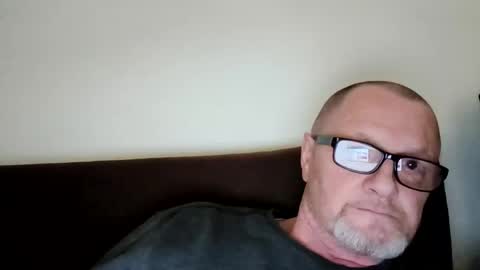 Snapshot of frauenfeind1 chatting on February 27, 2026, 9:31 am Wolfi online show from February 27, 2026, 9:31 am