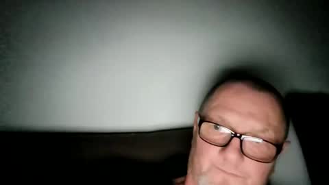 Snapshot of frauenfeind1 chatting on March 6, 2026, 5:04 am Wolfi online show from March 6, 2026, 5:04 am