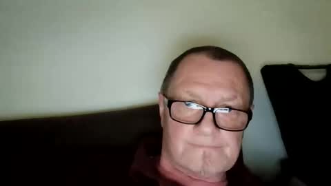 Snapshot of frauenfeind1 chatting on March 24, 2026, 3:28 pm Wolfi online show from March 24, 2026, 3:28 pm