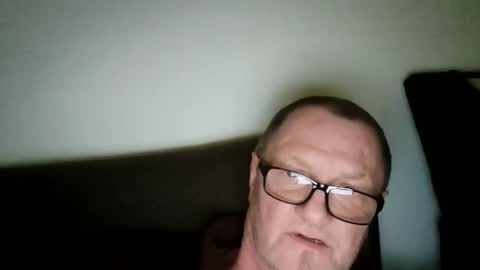 Snapshot of frauenfeind1 chatting on March 26, 2026, 8:20 am Wolfi online show from March 26, 2026, 8:20 am