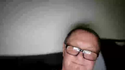 Snapshot of frauenfeind1 chatting on March 30, 2026, 6:36 am Wolfi online show from March 30, 2026, 6:36 am