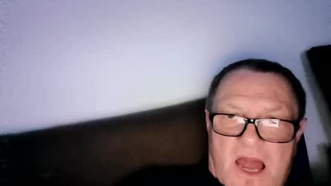 Snapshot of frauenfeind1 chatting on April 5, 2026, 7:55 pm Wolfi online show from April 5, 2026, 7:55 pm