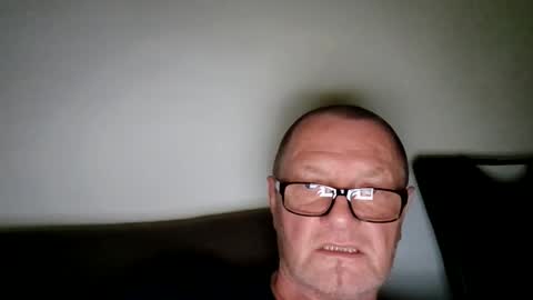 Snapshot of frauenfeind1 chatting on May 21, 2026, 7:26 am Wolfi online show from May 21, 2026, 7:26 am