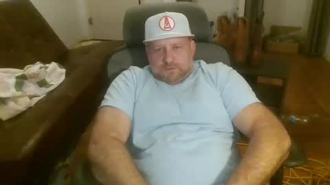 poundyouout1969 online show from March 5, 2026, 3:24 am