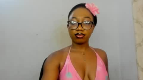 Snapshot of freaky_ebonygirl chatting on October 22, 2025, 6:35 am Freaky ebonygirl online show from October 22, 2025, 6:35 am