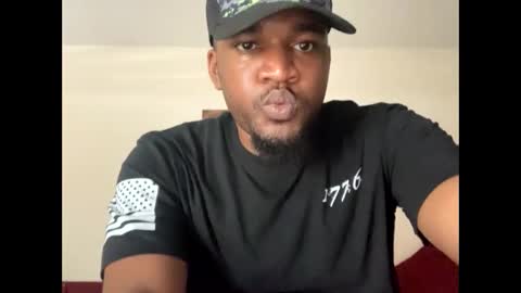 Snapshot of freakybubba chatting on December 1, 2024, 6:41 pm Freakybubba online show from December 1, 2024, 6:41 pm