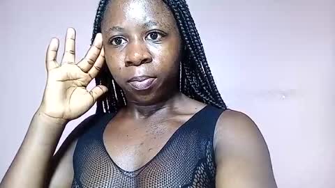 Snapshot of freakyebony1 chatting on June 19, 2026, 11:19 pm Frecky online show from June 19, 2026, 11:19 pm