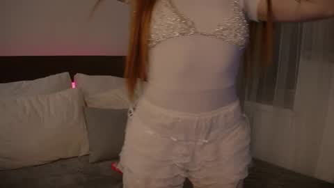 Diyana online show from November 4, 2025, 9:36 pm