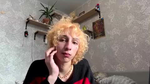 Snapshot of fred_bucks chatting on February 20, 2026, 8:16 am fred bucks online show from February 20, 2026, 8:16 am