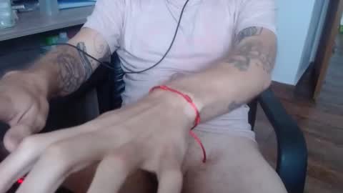 Snapshot of fredbkl2 chatting on February 16, 2025, 3:27 pm fredbkl2 online show from February 16, 2025, 3:27 pm