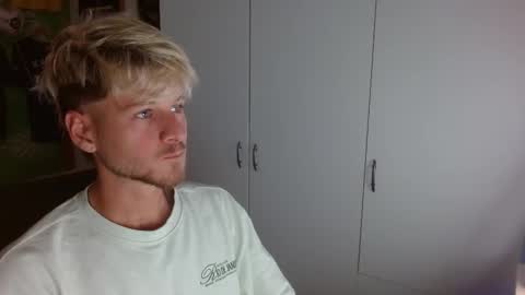 Frederick Perin online show from November 21, 2025, 1:54 pm