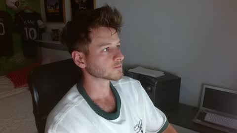 Snapshot of freddy_star chatting on May 22, 2026, 1:17 pm Frederick Perin online show from May 22, 2026, 1:17 pm