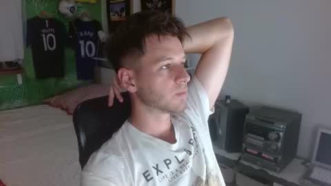 Snapshot of freddy_star chatting on June 25, 2026, 1:15 pm Frederick Perin online show from June 25, 2026, 1:15 pm