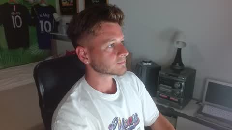 Snapshot of freddy_star chatting on July 2, 2026, 3:29 pm Frederick Perin online show from July 2, 2026, 3:29 pm