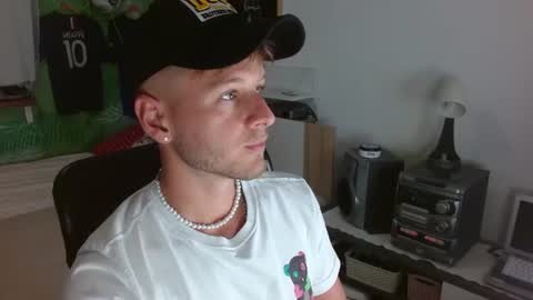 Snapshot of freddy_star chatting on July 10, 2026, 1:14 pm Frederick Perin online show from July 10, 2026, 1:14 pm
