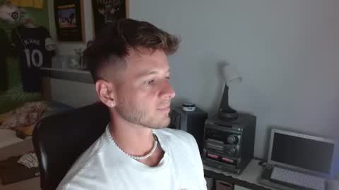 Snapshot of freddy_star chatting on July 14, 2026, 12:33 pm Frederick Perin online show from July 14, 2026, 12:33 pm