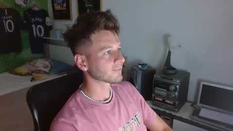 Snapshot of freddy_star chatting on July 15, 2026, 12:54 pm Frederick Perin online show from July 15, 2026, 12:54 pm