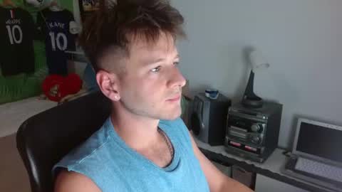 Snapshot of freddy_star chatting on July 23, 2026, 1:20 pm Frederick Perin online show from July 23, 2026, 1:20 pm