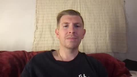 Freddy Foot Balls online show from April 14, 2026, 12:38 am