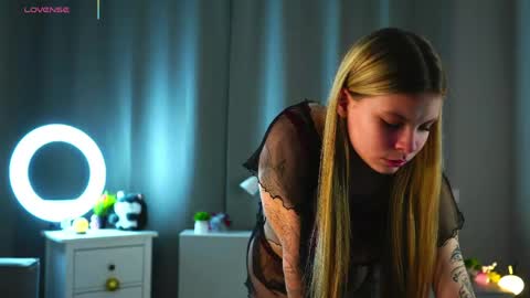 Hey im Olivia im glat to see you in mu room3 online show from April 18, 2026, 2:54 pm